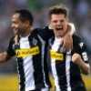 Bundesliga: Gladbach besiegt Wolfsburg - und hält den HSV am Leben